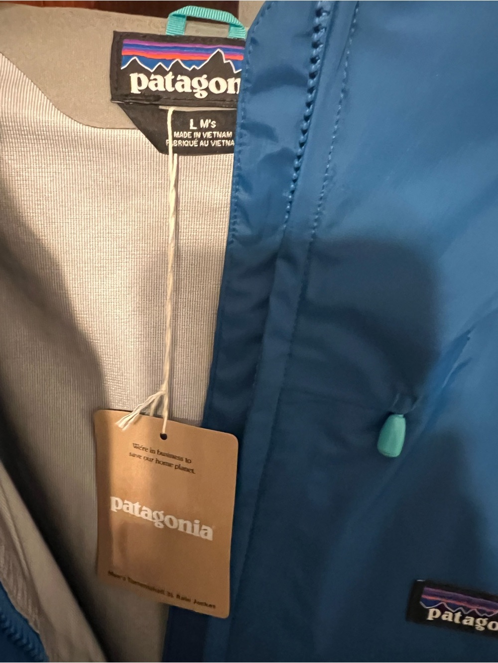 Patagonia NEW Bright Blue Men's Rain Shell with Hood size Large ☔️ - Picture 3 of 11
